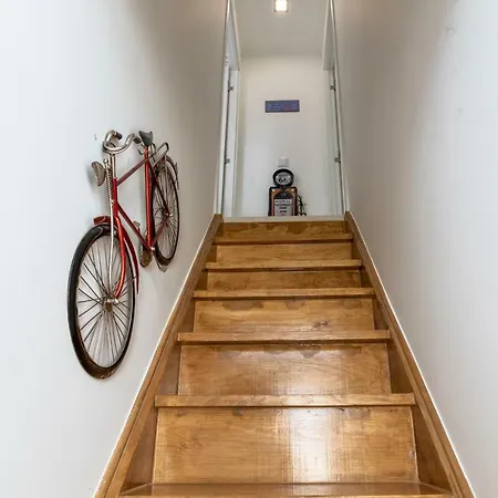 Barao, Alameda Duplex Entire