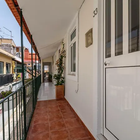 Barao, Alameda Duplex Entire *